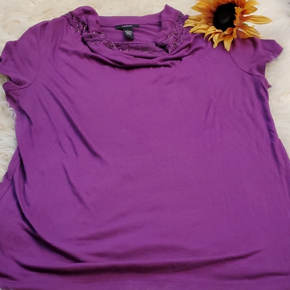 Top - Picture 4 of 4